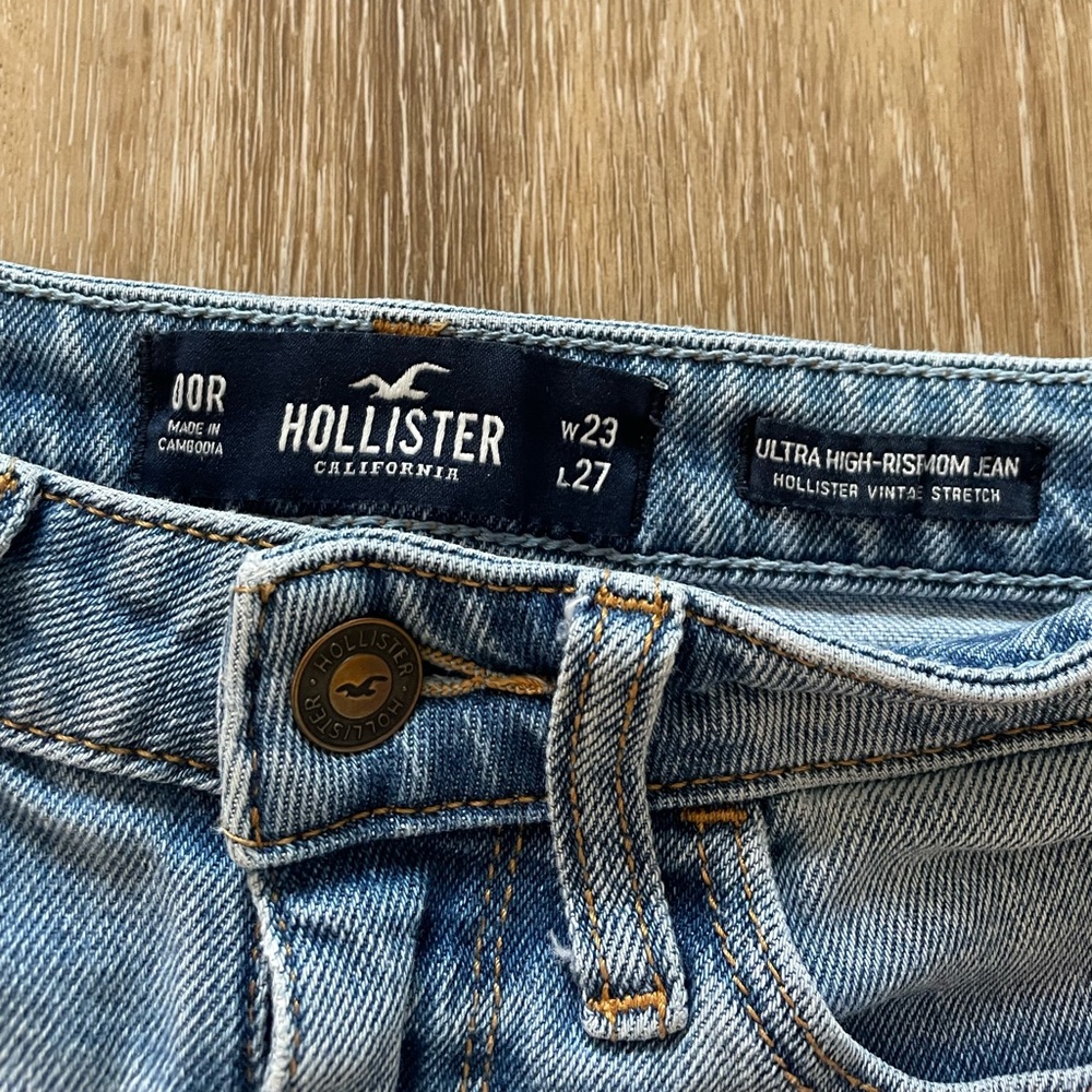 Hollister Mom Jeans Size 00R - Picture 4 of 4